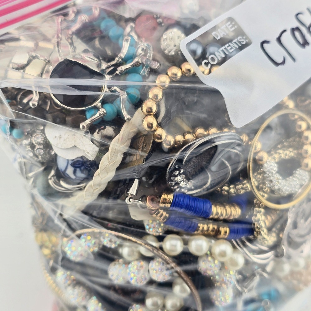 7lb Jewelry Craft Bag #1 - Bulk Lot Assorted Upcycle Broken Chains Beads & More - Picture 9 of 10